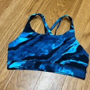 Lululemon womens size 8 black and blue racerback sports bra